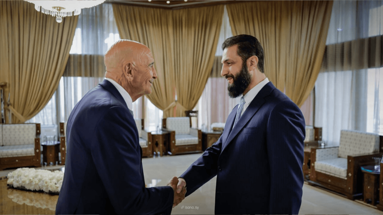 الشرع يؤكد للمبعوث الأمريكي على وحدة سوريا وسيادتها على كامل أراضيها