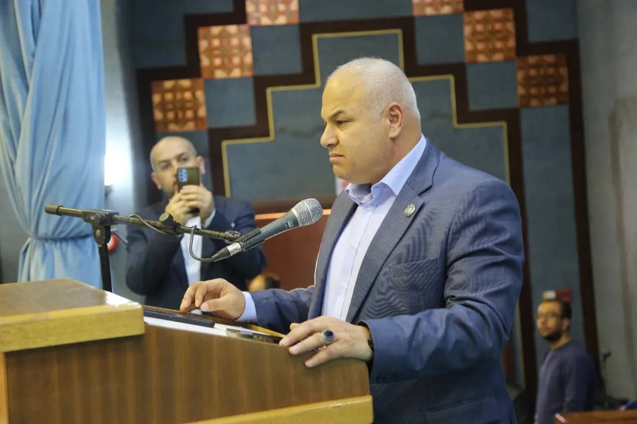 البكار: اتفاقية لإنشاء فرع إنتاجي جديد لصناعة الألبسة الجاهزة في المفرق لتشغيل 60 أردنياً