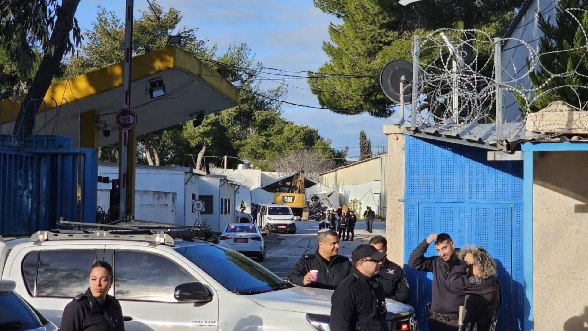 الاحتلال الإسرائيلي يهدم منشآت داخل مقر "الأونروا" في حي الشيخ جراح بالقدس