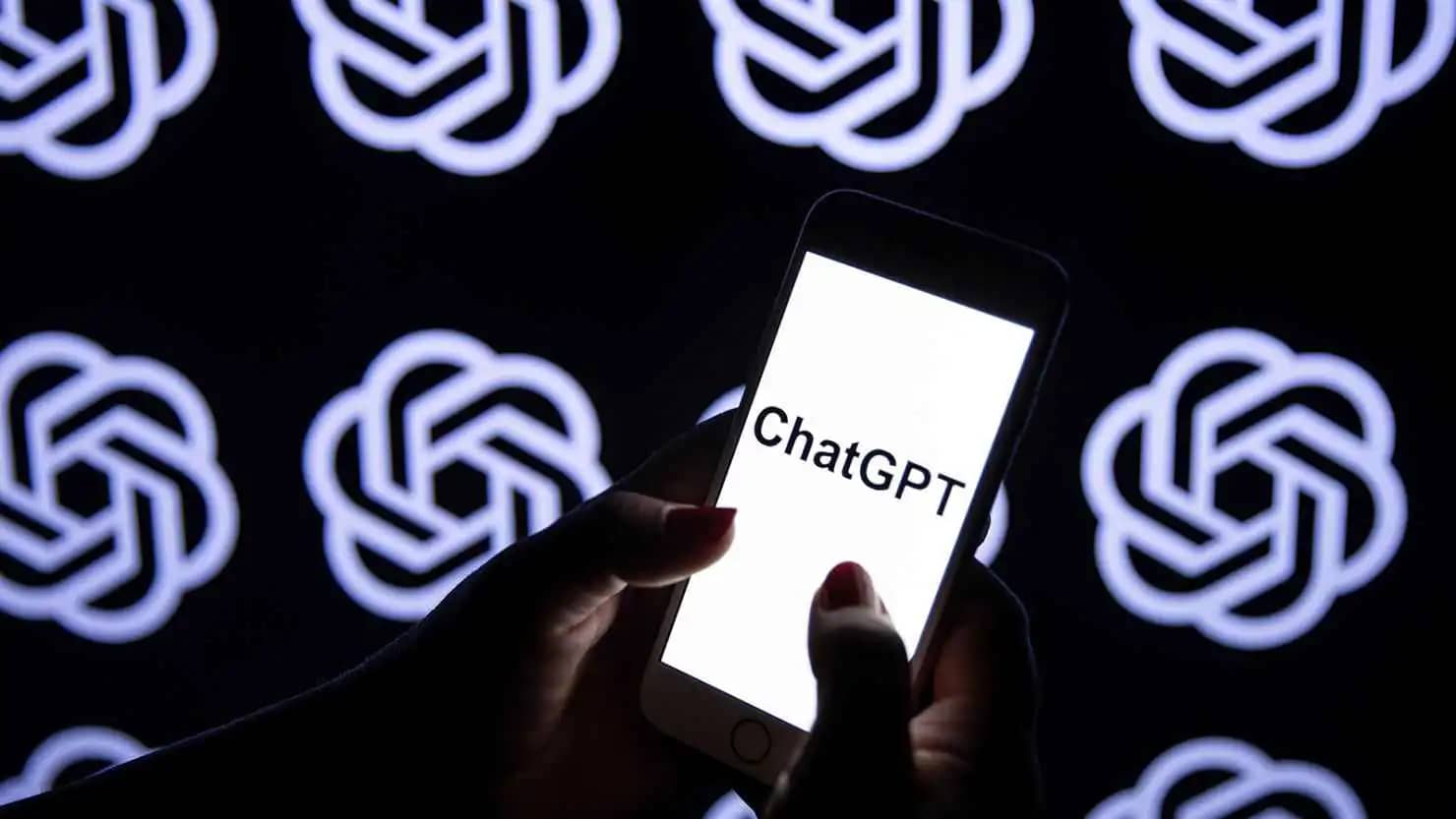 "Confer".. مشروع جديد ينافس "ChatGPT" دون جمع بيانات المستخدمين
